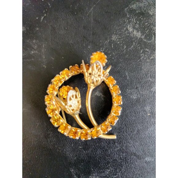 Round Floral Tulip Brooch Surrounded by Yellow Topaz Colour - Picture 1 of 10